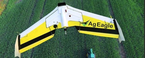 Máy bay cánh cứng