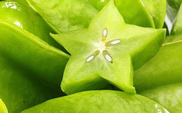 Quả khế chua có hàm lượng axit cao