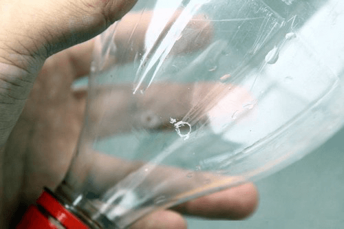 Bước 2.2 - cách trồng rau mầm bằng đồ tái chế