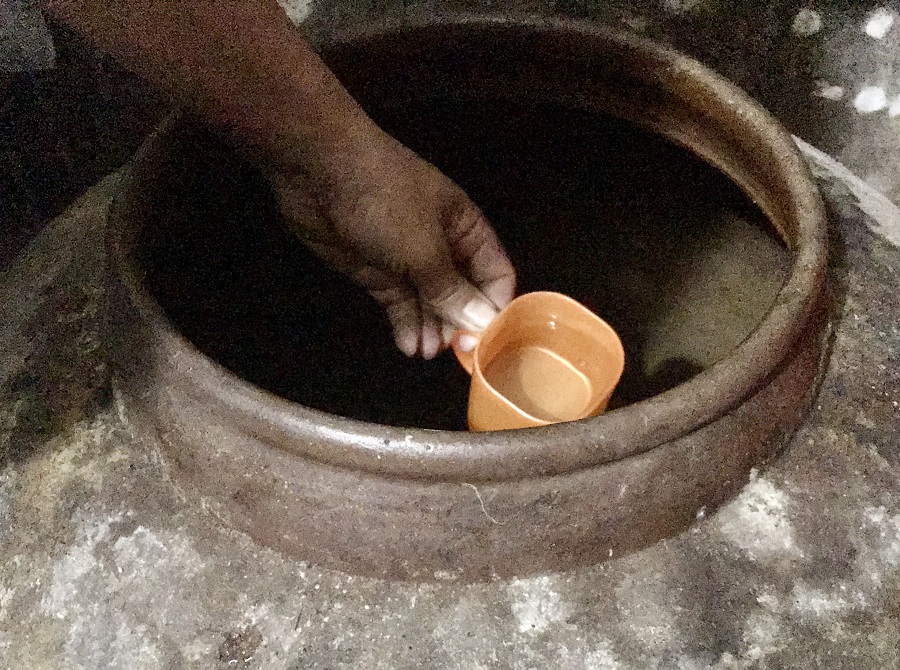 Tìm hiểu quy trình làm rượu nếp cái hoa vàng hạ thổ 5