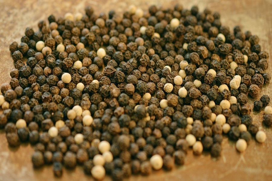 Giá tiêu hôm nay 29/10: Giảm mạnh trong tuần